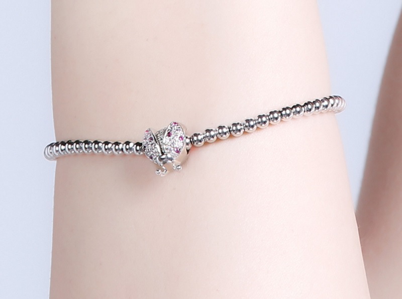 Thiết kế lạ mắt, độc đáo hình bọ cánh cứng